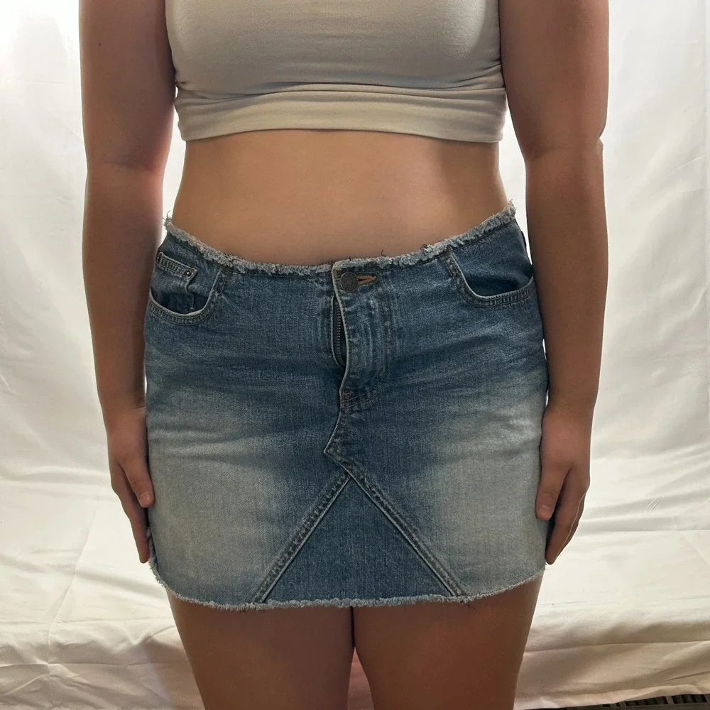y2k denim jean micro mini skirt abercrombie & fitch size 6 cotton distressed